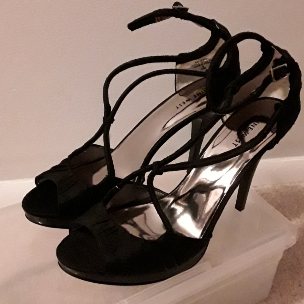Black Strappy Heel